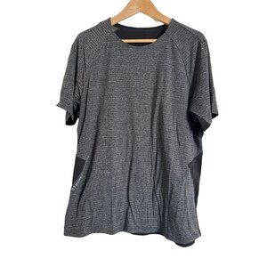 Lululemon Mens Size Medium Fitness Shirt Jersey Stretch Black Gray